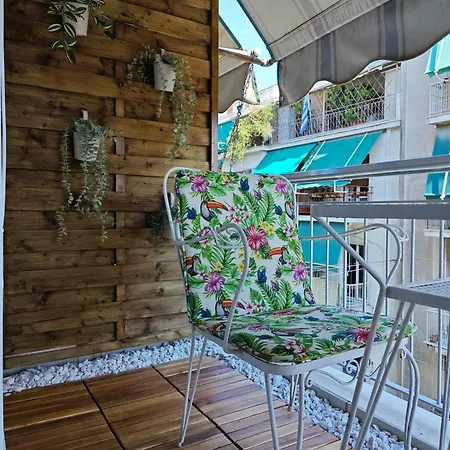 Apartment Caravin Wanderhome Acropolis, 1 Min From Acropolis Museum