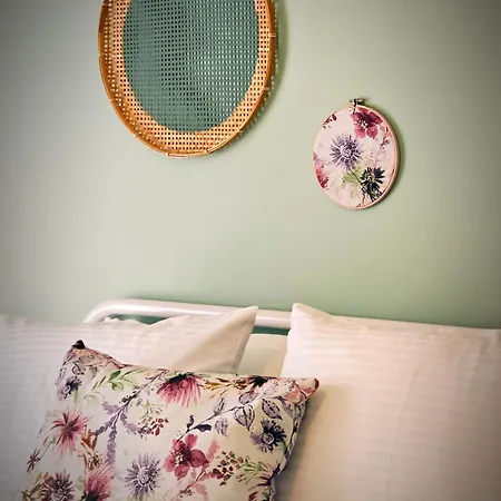 Apartment Caravin Wanderhome Acropolis, 1 Min From Acropolis Museum Athens